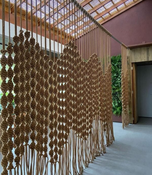 ستارة مكرمية "الأناقة الهندسية"