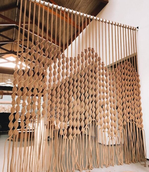 ستارة مكرمية "الأناقة الهندسية"