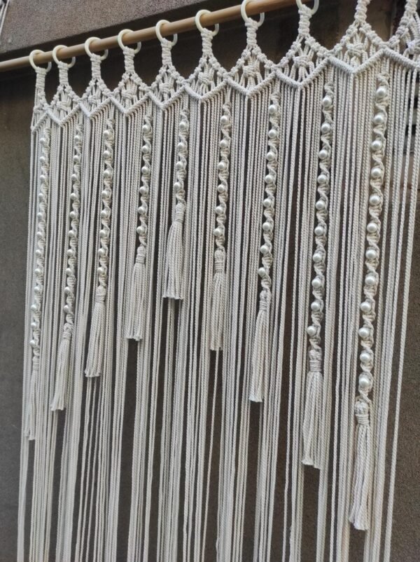 ستارة مكرمية "شلال الأناقة"