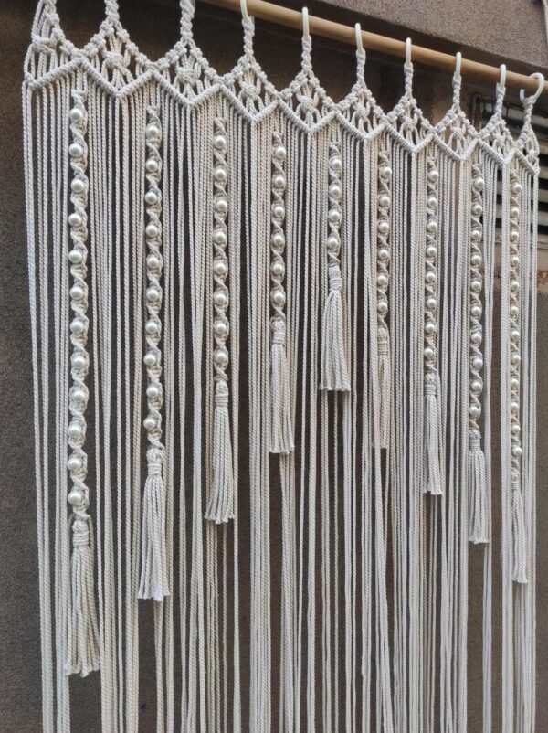 ستارة مكرمية "شلال الأناقة"